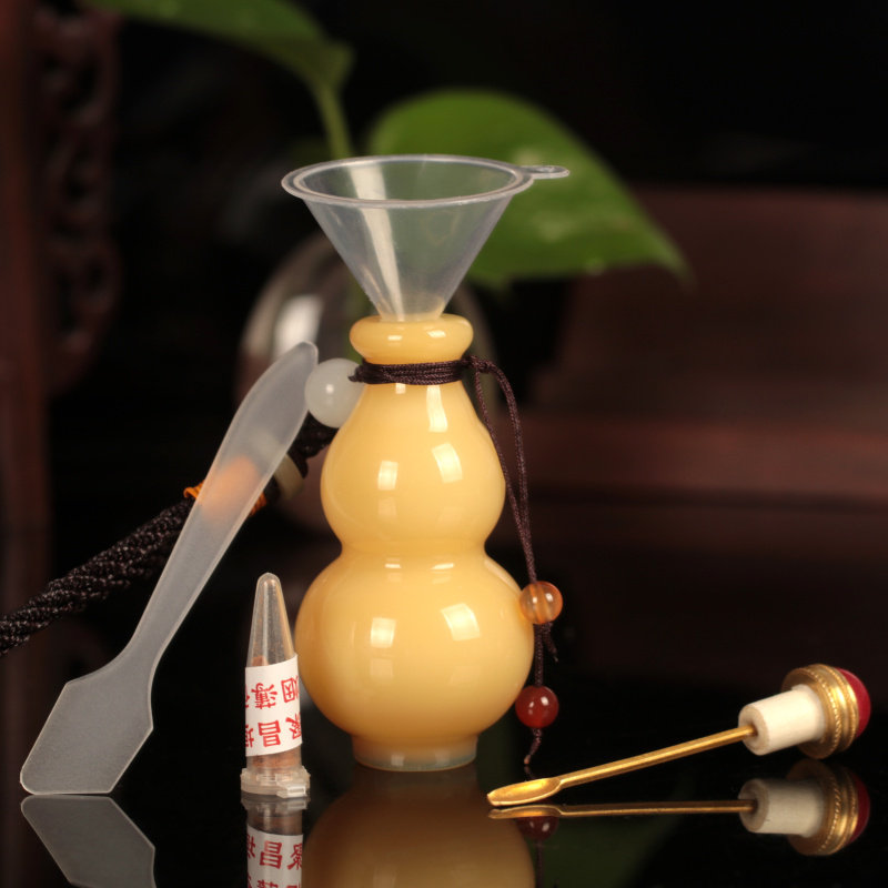 Hand‑Blown Glass Snuff Bottle  - Decorative Mirror ulasan dan harga