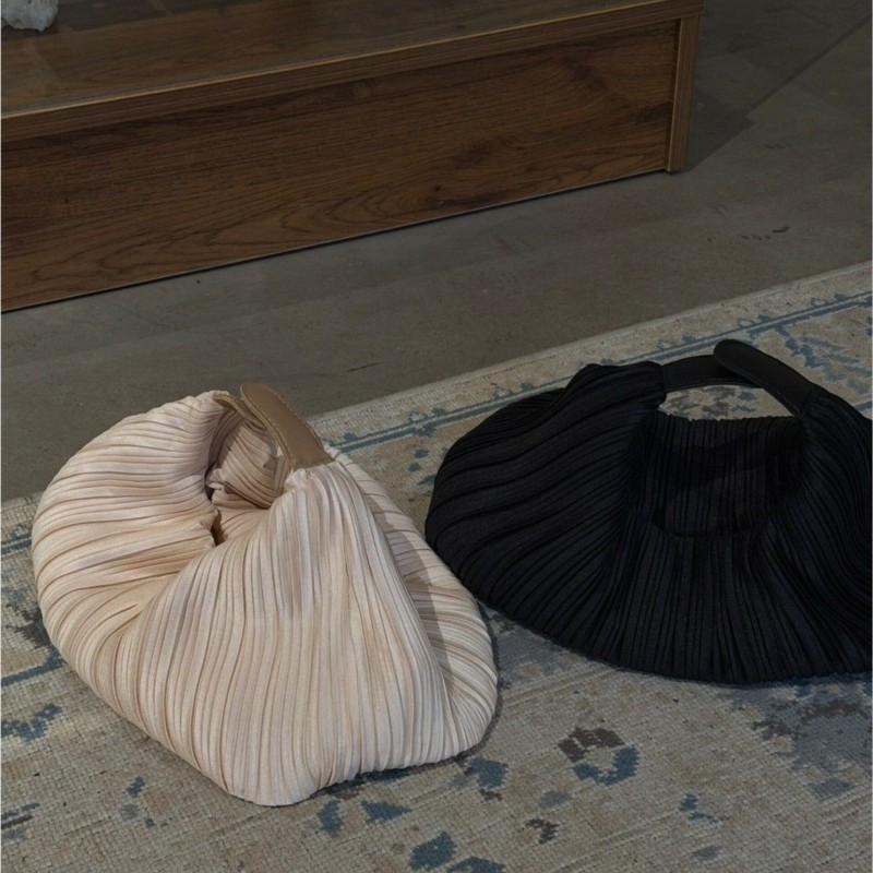 Fashion Shell Pleated Handbag  - Interior Design High End ulasan dan harga
